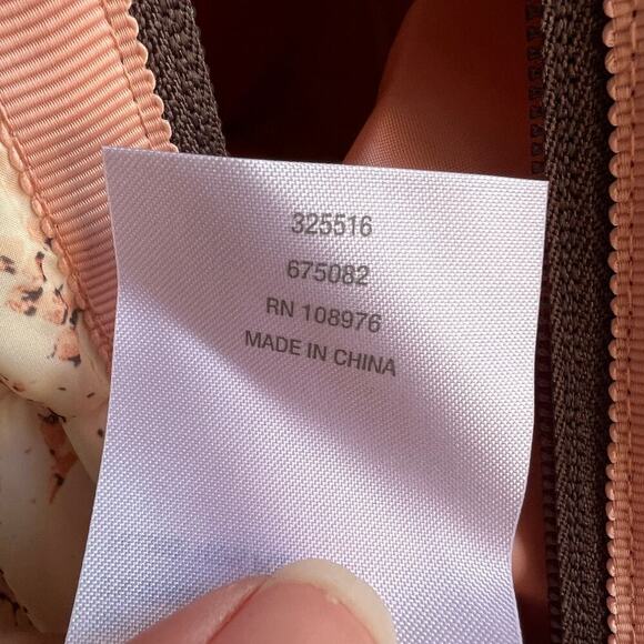 G by Giuliana Cream Pink Gray Snake Hooded Puffer Jacket Size M - Picture 8 of 8